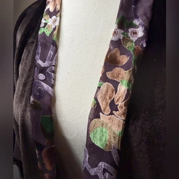 Do Everything In Love O/S Floral Trim Velvet Kimono Cardigan - Picture 3 of 8